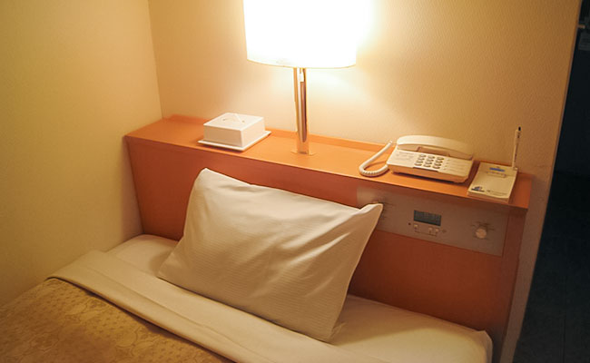 全室セミダブルベッド