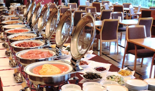 朝食バイキング