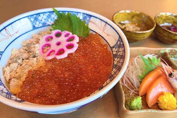 鮭いくら丼定食