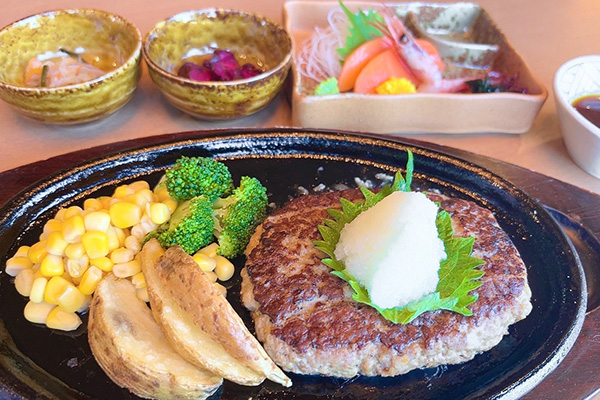 和風ハンバーグ定食